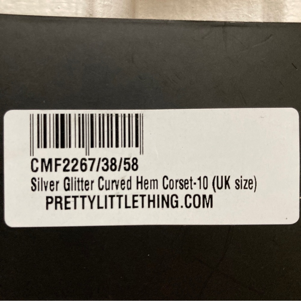 Pretty Little Thing Silver Glitter Curved Hem Corset. Sz 7 - Picture 7 of 7
